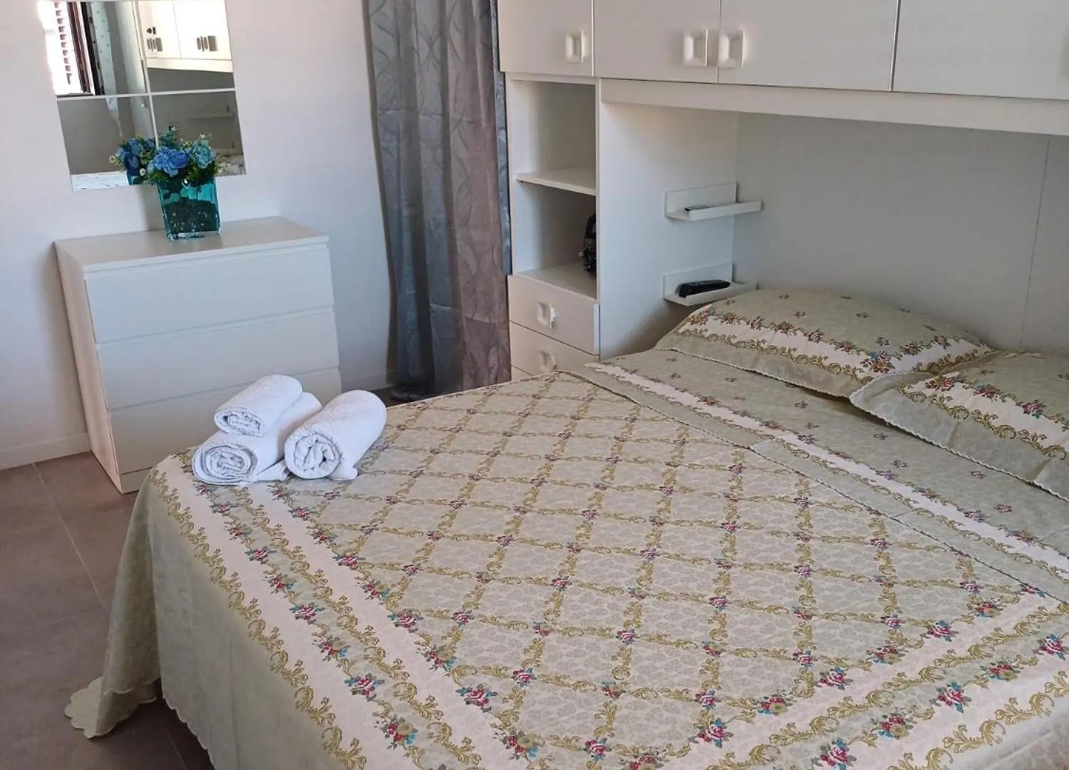 אוליברי Flower Home Marinello 0*,  איטליה